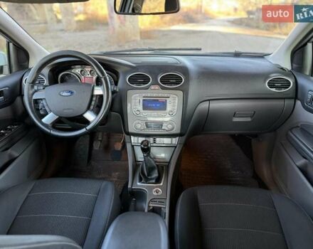 Белый Форд Фокус, объемом двигателя 1.6 л и пробегом 280 тыс. км за 5499 $, фото 2 на Automoto.ua