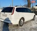 Белый Форд Фокус, объемом двигателя 1.56 л и пробегом 290 тыс. км за 5290 $, фото 6 на Automoto.ua