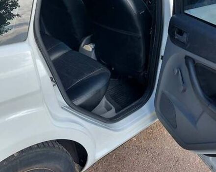 Белый Форд Фокус, объемом двигателя 0 л и пробегом 251 тыс. км за 5900 $, фото 6 на Automoto.ua