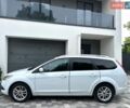 Белый Форд Фокус, объемом двигателя 1.6 л и пробегом 374 тыс. км за 4200 $, фото 1 на Automoto.ua