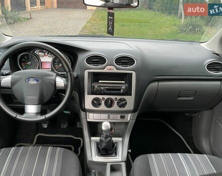 Белый Форд Фокус, объемом двигателя 1.6 л и пробегом 173 тыс. км за 5900 $, фото 23 на Automoto.ua