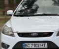 Білий Форд Фокус, об'ємом двигуна 1.6 л та пробігом 350 тис. км за 5600 $, фото 1 на Automoto.ua