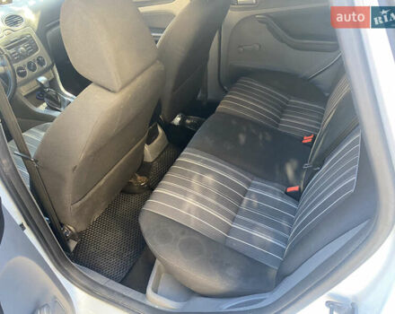 Белый Форд Фокус, объемом двигателя 1.56 л и пробегом 446 тыс. км за 5390 $, фото 6 на Automoto.ua