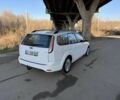 Белый Форд Фокус, объемом двигателя 1.6 л и пробегом 270 тыс. км за 5500 $, фото 2 на Automoto.ua