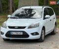 Белый Форд Фокус, объемом двигателя 1.6 л и пробегом 350 тыс. км за 5200 $, фото 1 на Automoto.ua