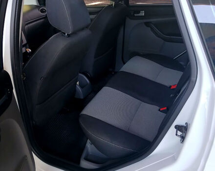 Белый Форд Фокус, объемом двигателя 1.8 л и пробегом 201 тыс. км за 4850 $, фото 10 на Automoto.ua