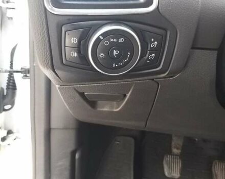 Білий Форд Фокус, об'ємом двигуна 1.59 л та пробігом 288 тис. км за 6001 $, фото 11 на Automoto.ua