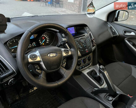 Белый Форд Фокус, объемом двигателя 1.56 л и пробегом 257 тыс. км за 5100 $, фото 45 на Automoto.ua