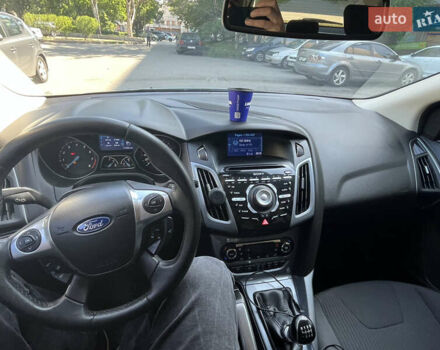 Белый Форд Фокус, объемом двигателя 1.6 л и пробегом 134 тыс. км за 7500 $, фото 12 на Automoto.ua