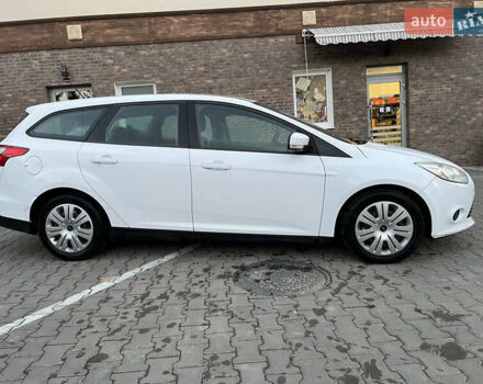 Белый Форд Фокус, объемом двигателя 1.56 л и пробегом 257 тыс. км за 5100 $, фото 47 на Automoto.ua