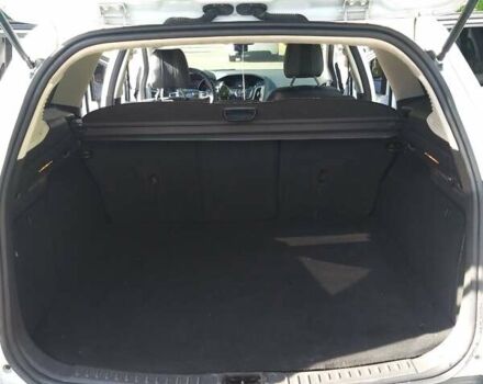 Білий Форд Фокус, об'ємом двигуна 1.59 л та пробігом 288 тис. км за 6001 $, фото 7 на Automoto.ua