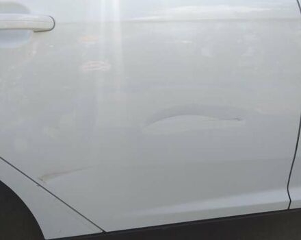 Білий Форд Фокус, об'ємом двигуна 1.59 л та пробігом 288 тис. км за 6001 $, фото 18 на Automoto.ua