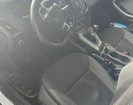 Белый Форд Фокус, объемом двигателя 1.6 л и пробегом 270 тыс. км за 7222 $, фото 6 на Automoto.ua