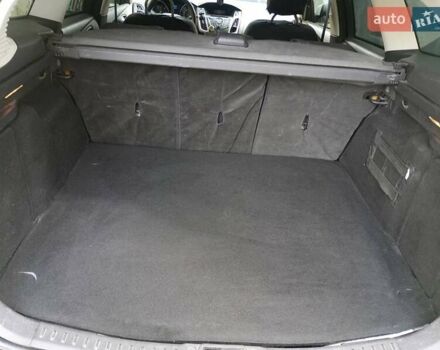 Белый Форд Фокус, объемом двигателя 1.56 л и пробегом 221 тыс. км за 7100 $, фото 6 на Automoto.ua