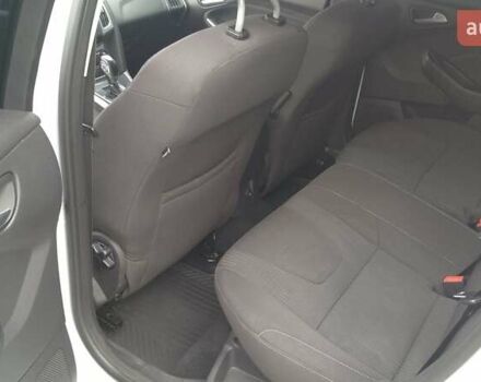 Белый Форд Фокус, объемом двигателя 2 л и пробегом 325 тыс. км за 6999 $, фото 7 на Automoto.ua