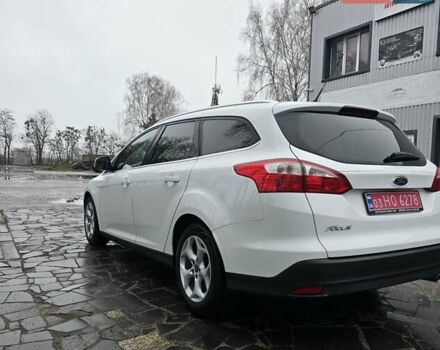 Белый Форд Фокус, объемом двигателя 1.6 л и пробегом 228 тыс. км за 8000 $, фото 3 на Automoto.ua