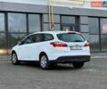 Белый Форд Фокус, объемом двигателя 1.56 л и пробегом 300 тыс. км за 5700 $, фото 6 на Automoto.ua