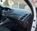 Белый Форд Фокус, объемом двигателя 1.6 л и пробегом 300 тыс. км за 5999 $, фото 35 на Automoto.ua