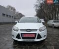 Белый Форд Фокус, объемом двигателя 1.6 л и пробегом 228 тыс. км за 8000 $, фото 2 на Automoto.ua
