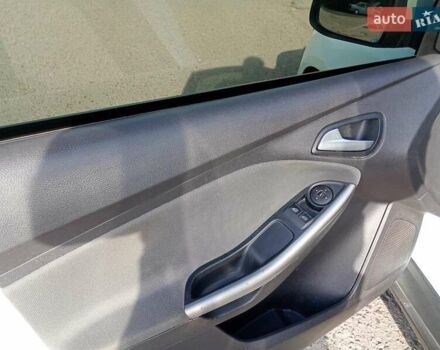 Белый Форд Фокус, объемом двигателя 1.56 л и пробегом 221 тыс. км за 7100 $, фото 4 на Automoto.ua