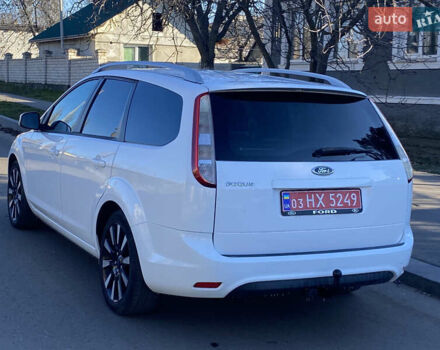 Белый Форд Фокус, объемом двигателя 1.6 л и пробегом 171 тыс. км за 6300 $, фото 5 на Automoto.ua