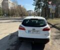 Белый Форд Фокус, объемом двигателя 1.6 л и пробегом 276 тыс. км за 6000 $, фото 4 на Automoto.ua