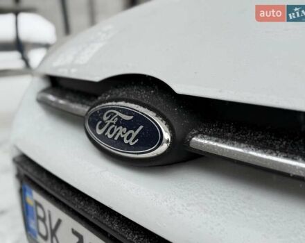 Білий Форд Фокус, об'ємом двигуна 1.56 л та пробігом 220 тис. км за 6350 $, фото 5 на Automoto.ua