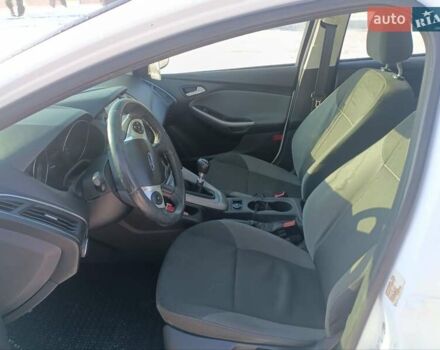 Белый Форд Фокус, объемом двигателя 1.56 л и пробегом 325 тыс. км за 5950 $, фото 11 на Automoto.ua