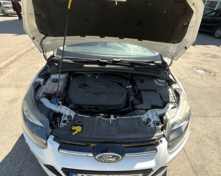 Белый Форд Фокус, объемом двигателя 1.6 л и пробегом 134 тыс. км за 7500 $, фото 4 на Automoto.ua