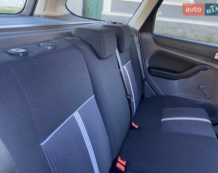 Белый Форд Фокус, объемом двигателя 1.6 л и пробегом 171 тыс. км за 6300 $, фото 16 на Automoto.ua