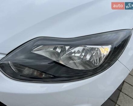 Білий Форд Фокус, об'ємом двигуна 1.6 л та пробігом 211 тис. км за 8750 $, фото 48 на Automoto.ua