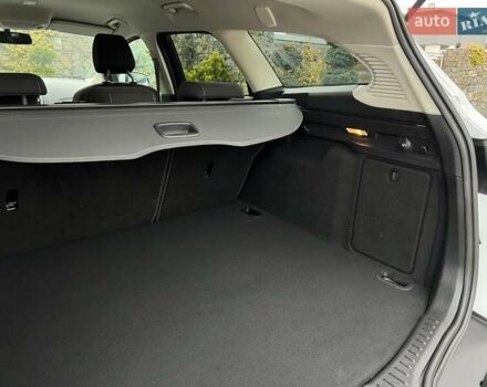 Білий Форд Фокус, об'ємом двигуна 1.6 л та пробігом 211 тис. км за 8750 $, фото 136 на Automoto.ua