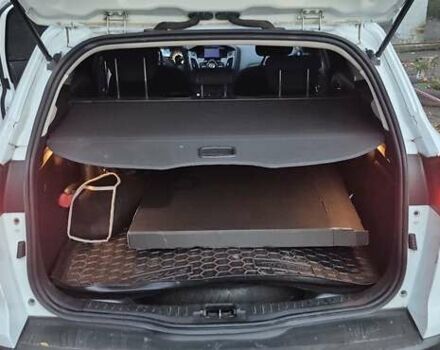 Білий Форд Фокус, об'ємом двигуна 1.6 л та пробігом 230 тис. км за 6900 $, фото 6 на Automoto.ua