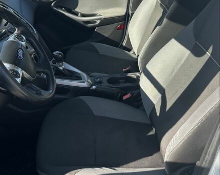 Белый Форд Фокус, объемом двигателя 1.6 л и пробегом 230 тыс. км за 6900 $, фото 21 на Automoto.ua