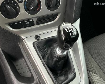 Білий Форд Фокус, об'ємом двигуна 1.6 л та пробігом 263 тис. км за 6790 $, фото 17 на Automoto.ua