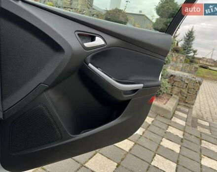 Білий Форд Фокус, об'ємом двигуна 1.6 л та пробігом 211 тис. км за 8750 $, фото 90 на Automoto.ua