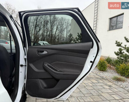 Белый Форд Фокус, объемом двигателя 1.6 л и пробегом 192 тыс. км за 7300 $, фото 30 на Automoto.ua