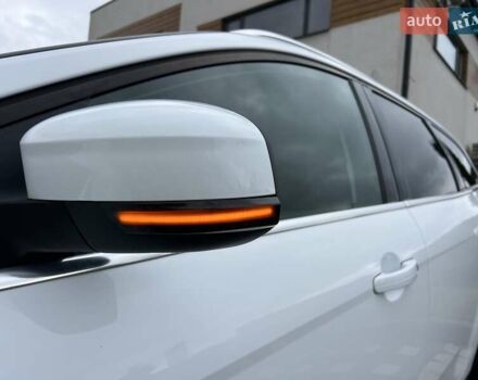 Білий Форд Фокус, об'ємом двигуна 1.6 л та пробігом 211 тис. км за 8750 $, фото 53 на Automoto.ua