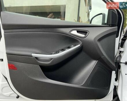 Білий Форд Фокус, об'ємом двигуна 1.6 л та пробігом 211 тис. км за 8750 $, фото 77 на Automoto.ua