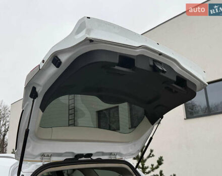 Белый Форд Фокус, объемом двигателя 1.6 л и пробегом 192 тыс. км за 7300 $, фото 31 на Automoto.ua