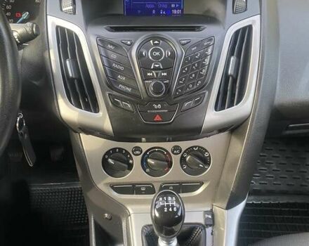 Белый Форд Фокус, объемом двигателя 1.56 л и пробегом 240 тыс. км за 6200 $, фото 5 на Automoto.ua