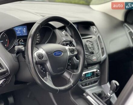 Білий Форд Фокус, об'ємом двигуна 1.6 л та пробігом 211 тис. км за 8750 $, фото 105 на Automoto.ua