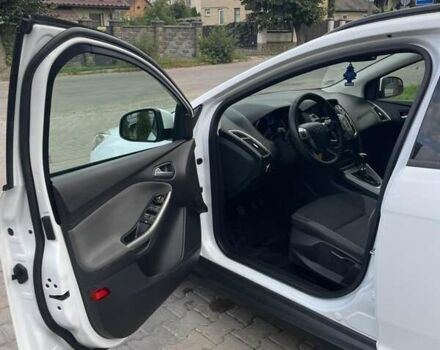 Білий Форд Фокус, об'ємом двигуна 1.56 л та пробігом 220 тис. км за 8499 $, фото 13 на Automoto.ua