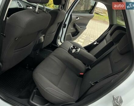 Білий Форд Фокус, об'ємом двигуна 1.6 л та пробігом 211 тис. км за 8750 $, фото 80 на Automoto.ua