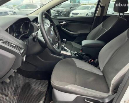 Білий Форд Фокус, об'ємом двигуна 1.6 л та пробігом 263 тис. км за 6790 $, фото 14 на Automoto.ua