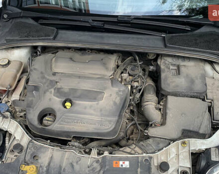 Белый Форд Фокус, объемом двигателя 2 л и пробегом 227 тыс. км за 7500 $, фото 11 на Automoto.ua