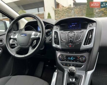 Білий Форд Фокус, об'ємом двигуна 1.6 л та пробігом 211 тис. км за 8750 $, фото 104 на Automoto.ua