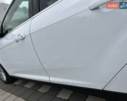 Білий Форд Фокус, об'ємом двигуна 1.6 л та пробігом 211 тис. км за 8750 $, фото 57 на Automoto.ua