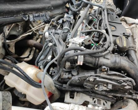 Белый Форд Фокус, объемом двигателя 1.6 л и пробегом 240 тыс. км за 2100 $, фото 9 на Automoto.ua