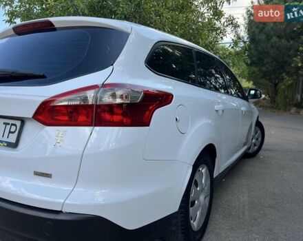 Білий Форд Фокус, об'ємом двигуна 1.56 л та пробігом 253 тис. км за 6300 $, фото 4 на Automoto.ua